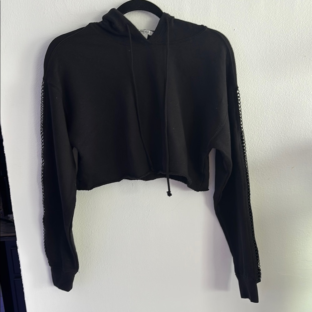 Forever 21 open sleeve Black Cropped Hoodie